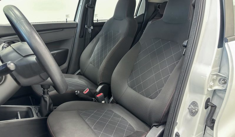 
								Renault Kwid Zen 1.0 Flex 12V 5p Mec. 2024 full									