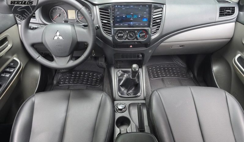 
								Mitsubishi L200 Triton Sport GLS 2.4 CD Diesel Mec. 2018 full									