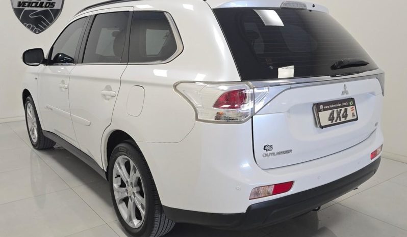 
								Mitsubishi Outlander 3.0/ GT 3.0 V6 Aut. 2014 full									
