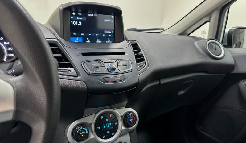 
								Ford Fiesta SEL 1.6 16V Flex  Aut. 2018 full									