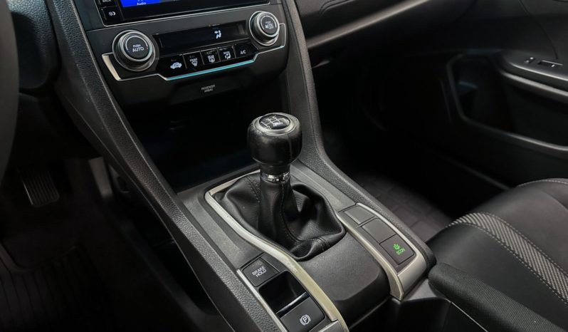 
								Honda Civic SPORT 2.0 Flex 16V Mec. 2018 full									