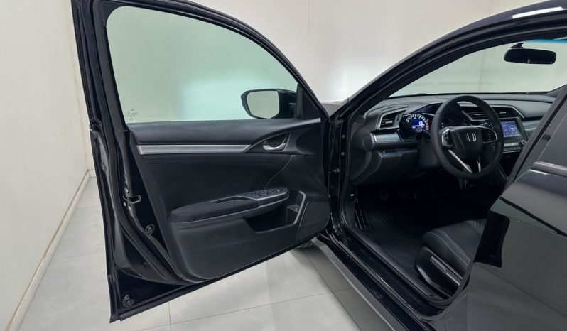 
								Honda Civic SPORT 2.0 Flex 16V Mec. 2018 full									