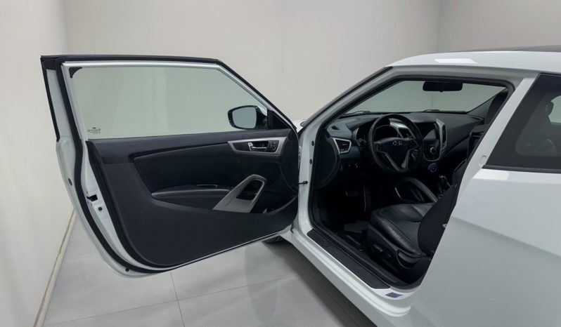 
								Hyundai Veloster 1.6 16V  Aut. 2013 full									