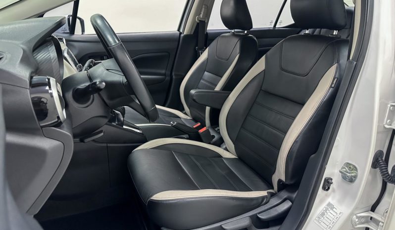 
								Nissan Versa Exclusive 1.6 16V Flex Aut. 2021 full									