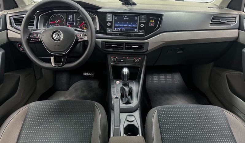 
								Volkswagen Virtus Comfortline 200 TSI 1.0 Flex 12V Aut 2018 full									