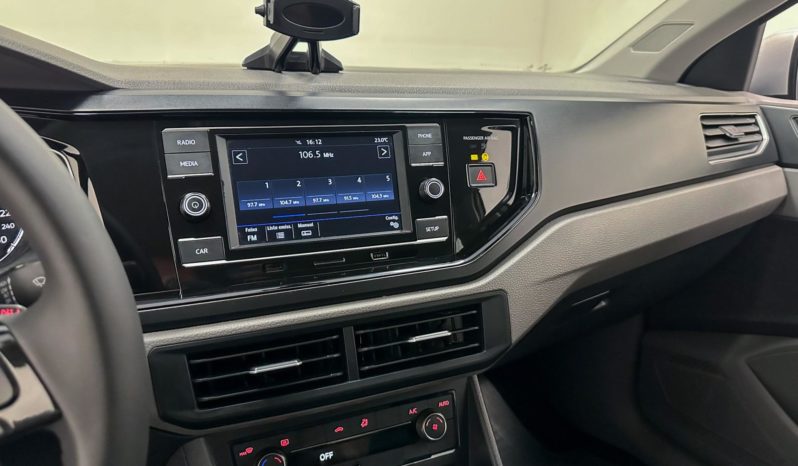 
								Volkswagen Virtus Comfortline 200 TSI 1.0 Flex 12V Aut 2018 full									