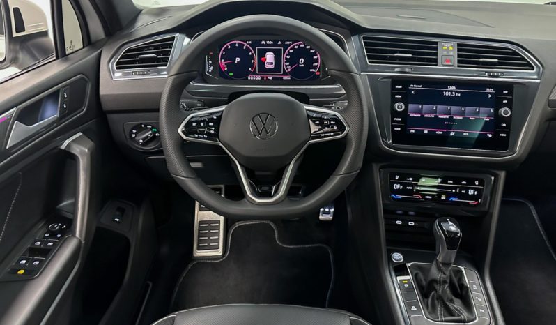 
								Volkswagen Tiguan Allspace R-Line 300 TSI 2.0 2025 full									