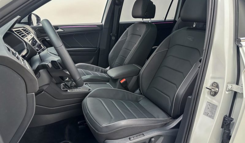 
								Volkswagen Tiguan Allspace R-Line 300 TSI 2.0 2025 full									