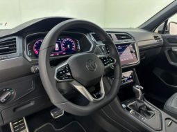 
										Volkswagen Tiguan Allspace R-Line 300 TSI 2.0 2025 full									