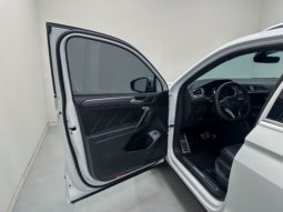 
										Volkswagen Tiguan Allspace R-Line 300 TSI 2.0 2025 full									