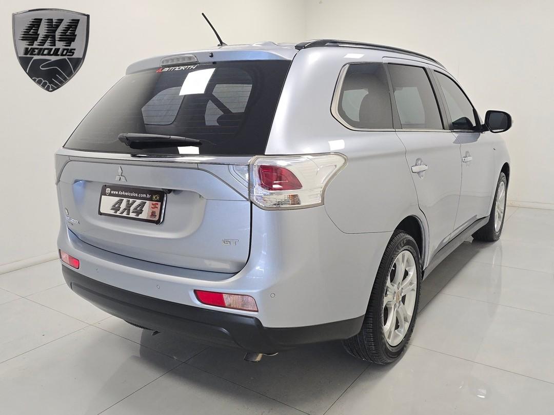 Mitsubishi Outlander 3.0/ GT 3.0 V6 Aut. 2015