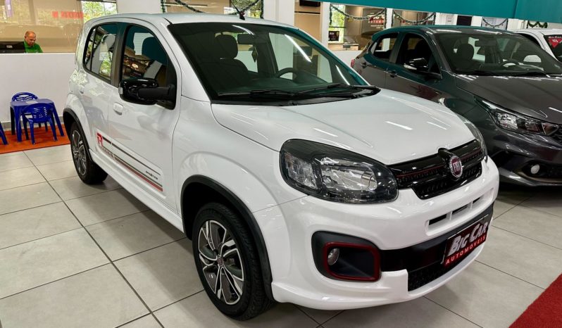 
								Fiat Uno SPORTING Dualogic GSR 1.3 Flex 8V 2017 full									