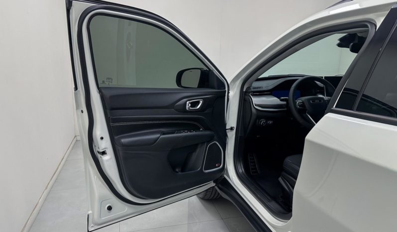 
								Jeep Compass LONGITUDE T270 1.3 TB 4×2 Flex Aut. 2025 full									