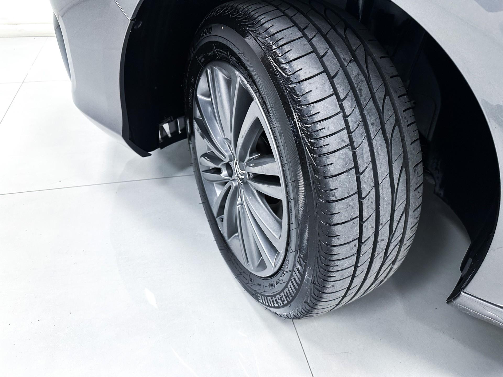 Citroën C4 LOUNGE Live 1.6 Turbo Flex Aut. 2019