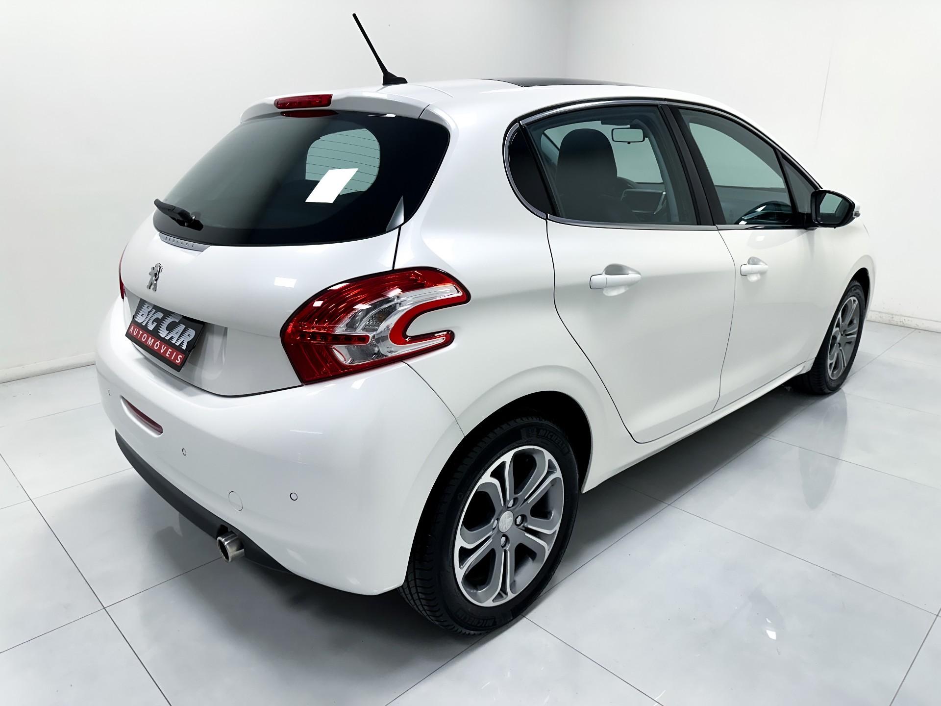 Peugeot 208 Griffe 1.6 Flex 16V Aut. 2014