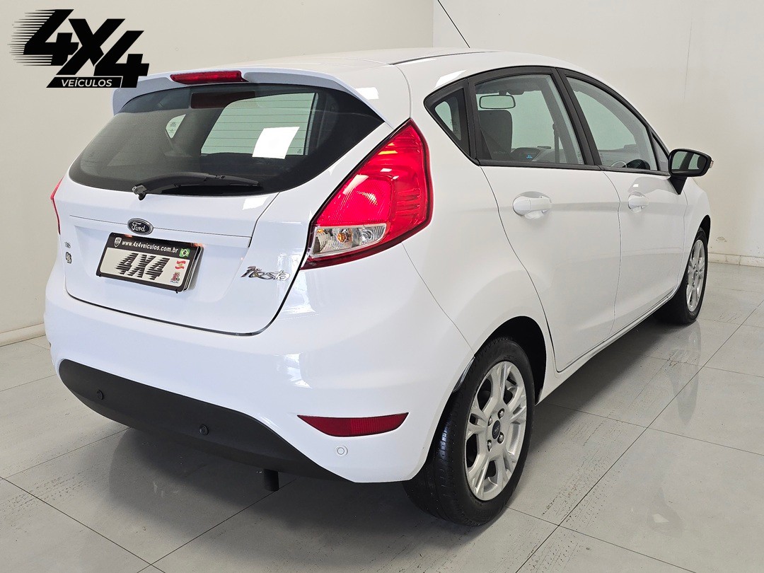 Ford Fiesta SEL 1.6 16V Flex  Aut. 5p 2017